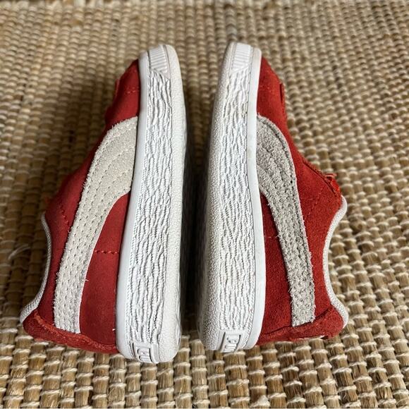 Puma Red Suede Sneakers‎ Size 5C - Picture 9 of 11
